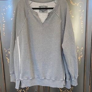 American Eagle Outfitters Textured Gray Sweatshirt size XL